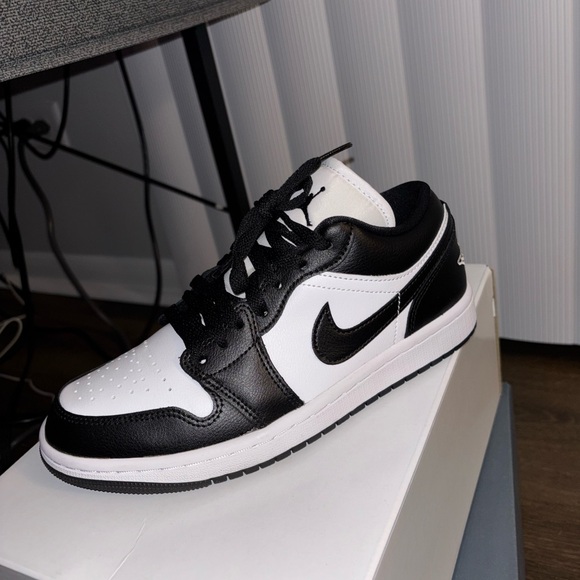 Nike Other - Nike Black and White Low-Top Sneakers